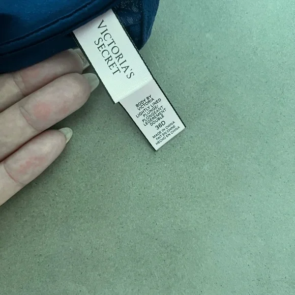 NWOT Victoria's Secret Blue Racerback Bra - Picture 4 of 4